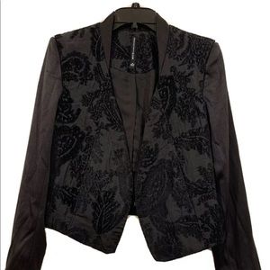 W118 by Walter Baker Women Black crop Jacket Size Small. Hook closure & pockets